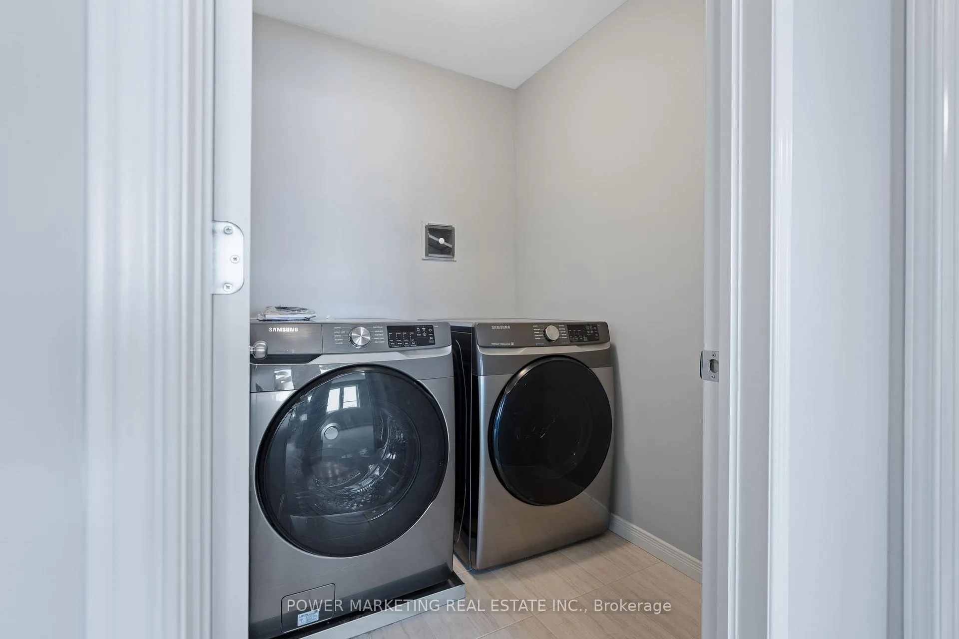 Photo 27 of 497 Cope Drive, Ottawa, Kanata - Emerald Meadows/Trailwest — HOMEH