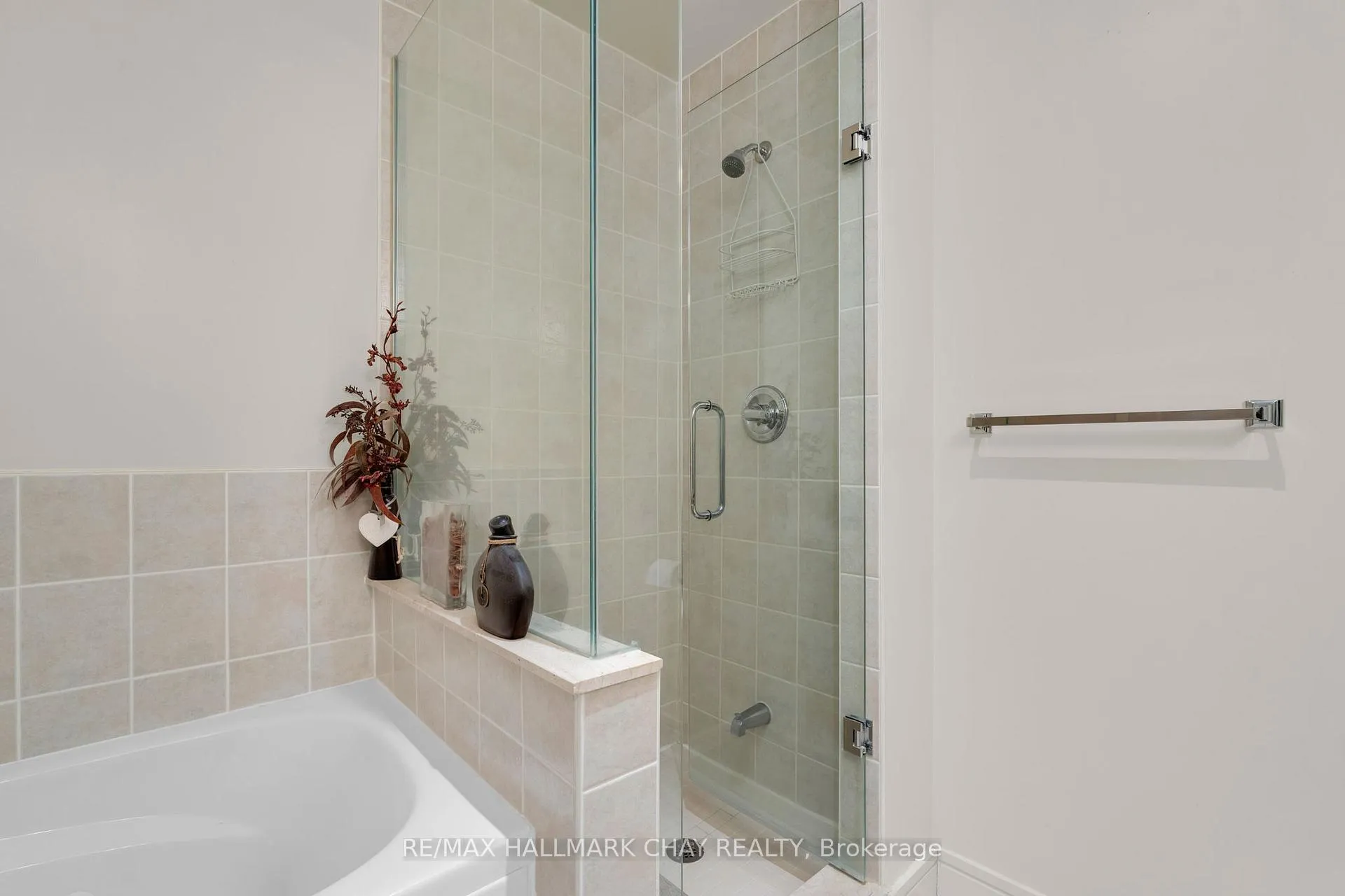 Photo 20 of Unit PH 2-4, 2 Toronto Street, Barrie, City Centre — HOMEH
