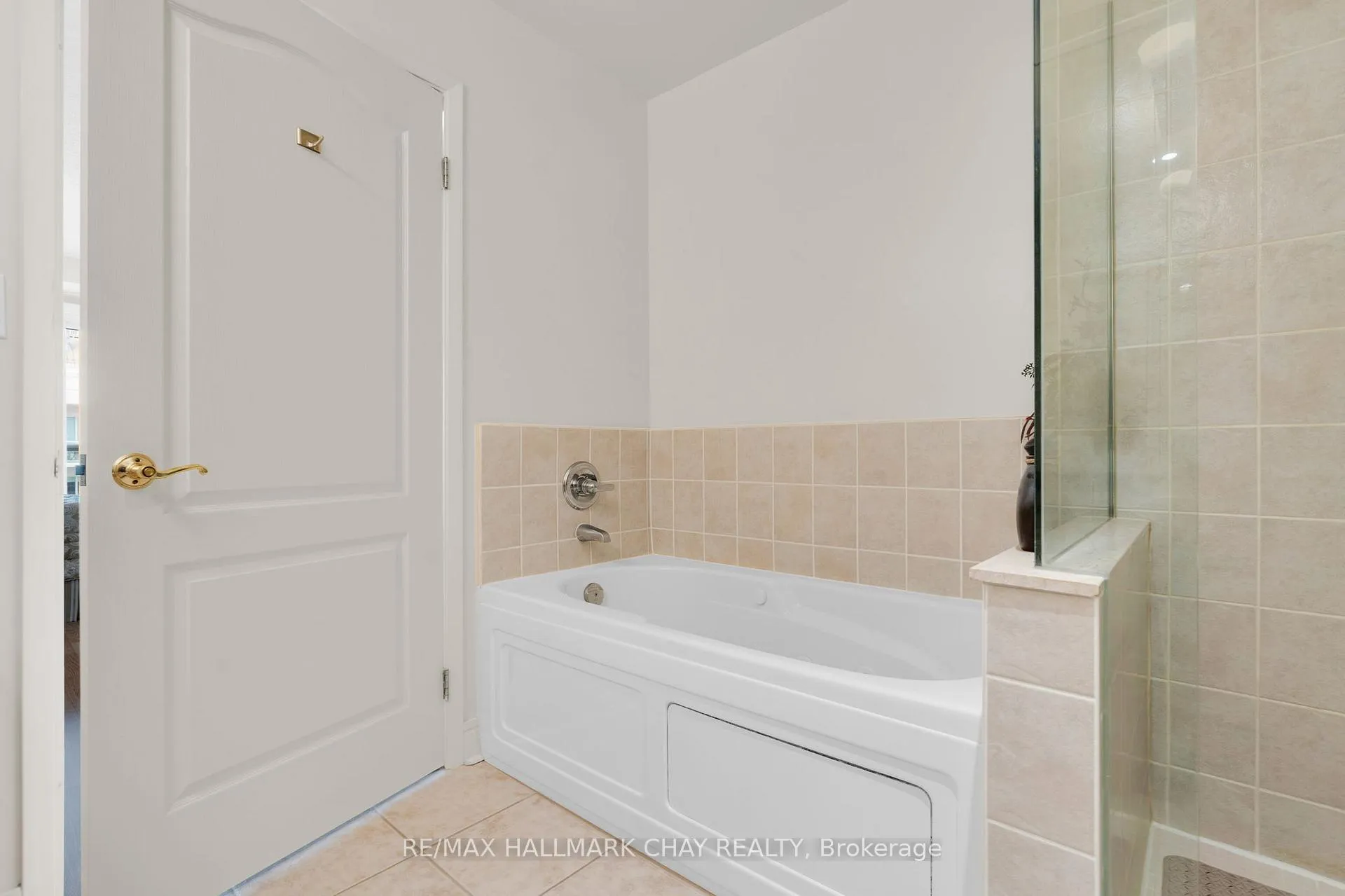 Photo 21 of Unit PH 2-4, 2 Toronto Street, Barrie, City Centre — HOMEH