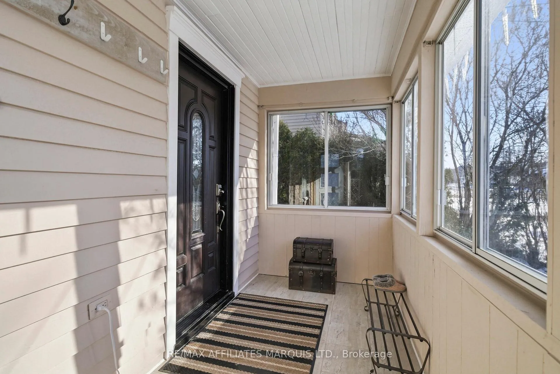 Photo 4 of 315 Fourth Street W, Cornwall — HOMEH