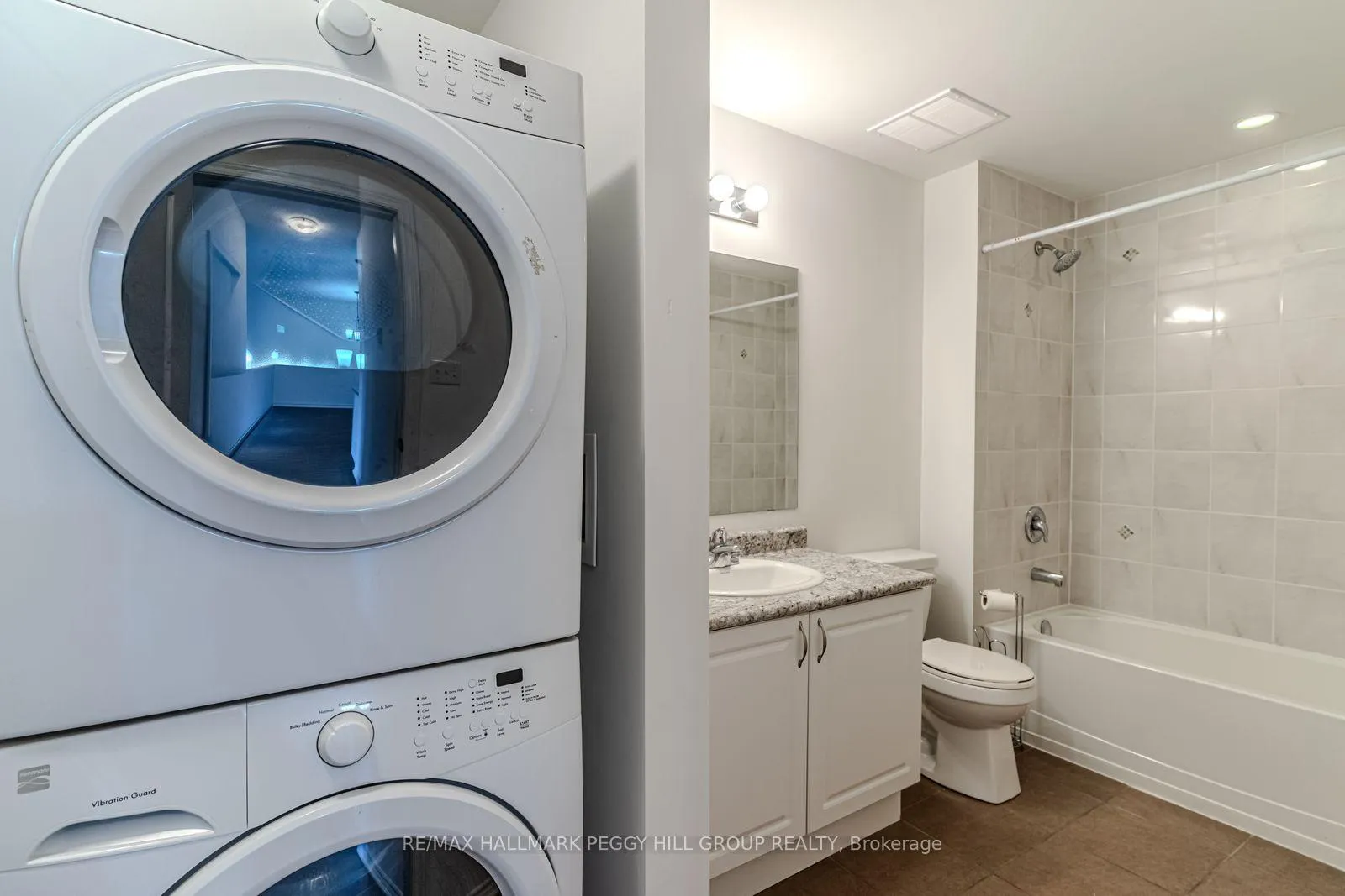 Photo 7 of Unit 110, 100 Dean Avenue, Barrie, Painswick South — HOMEH
