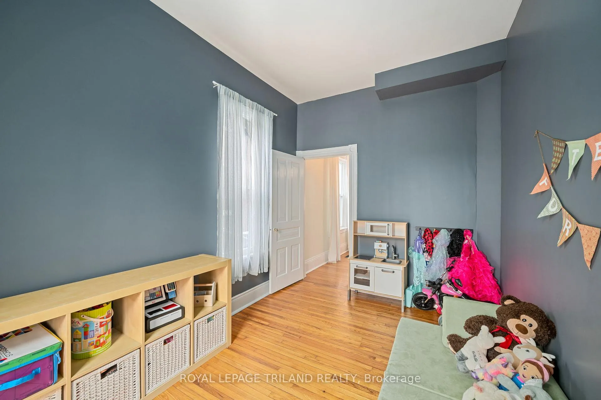Photo 16 of 30 Malakoff Street, St. Thomas — HOMEH