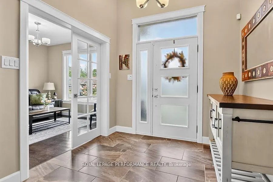Photo 4 of 136 Sheppard Avenue, Drummond/North Elmsley, Drummond N Elmsley (Drummond) Twp — HOMEH