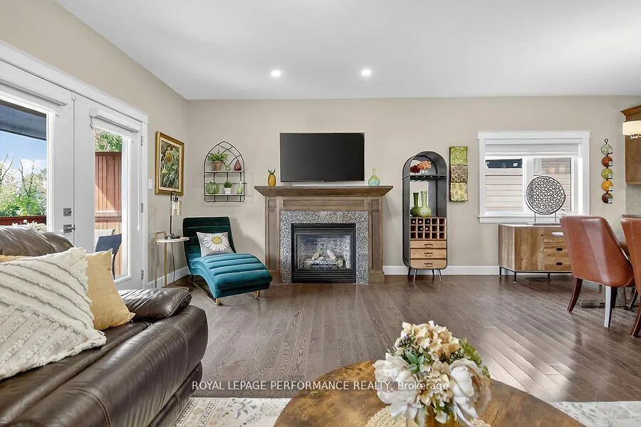 Photo 11 of 136 Sheppard Avenue, Drummond/North Elmsley, Drummond N Elmsley (Drummond) Twp — HOMEH