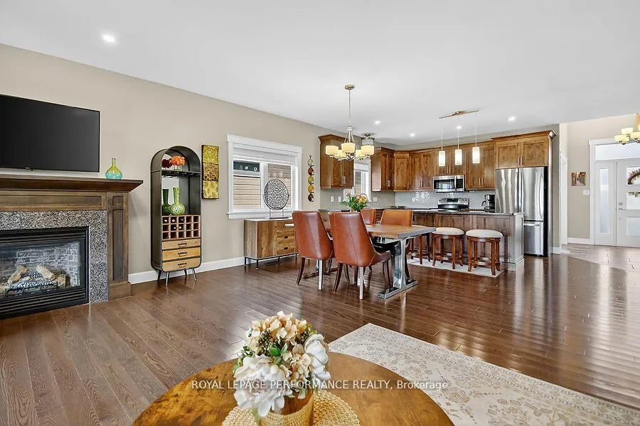 Photo 13 of 136 Sheppard Avenue, Drummond/North Elmsley, Drummond N Elmsley (Drummond) Twp — HOMEH