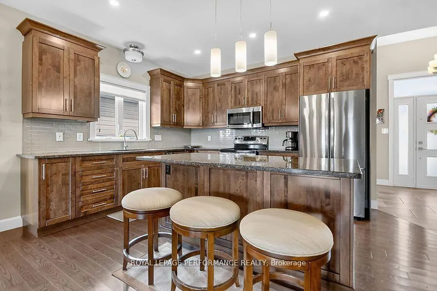 Photo 21 of 136 Sheppard Avenue, Drummond/North Elmsley, Drummond N Elmsley (Drummond) Twp — HOMEH