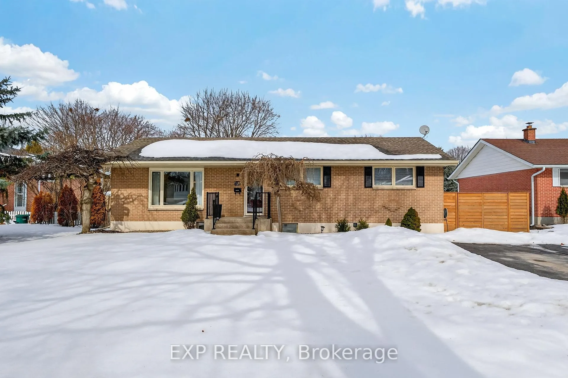 Photo 1 of 11 Hampstead Heath, Kingston, West of Sir John A. Blvd — HOMEH