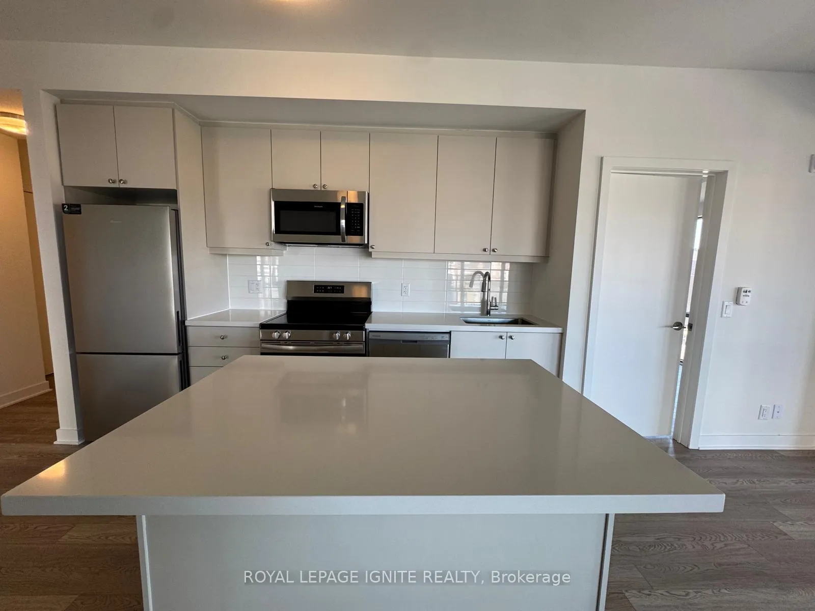 Photo 5 of Unit 307, 51 Clarington Boulevard, Clarington, Bowmanville — HOMEH