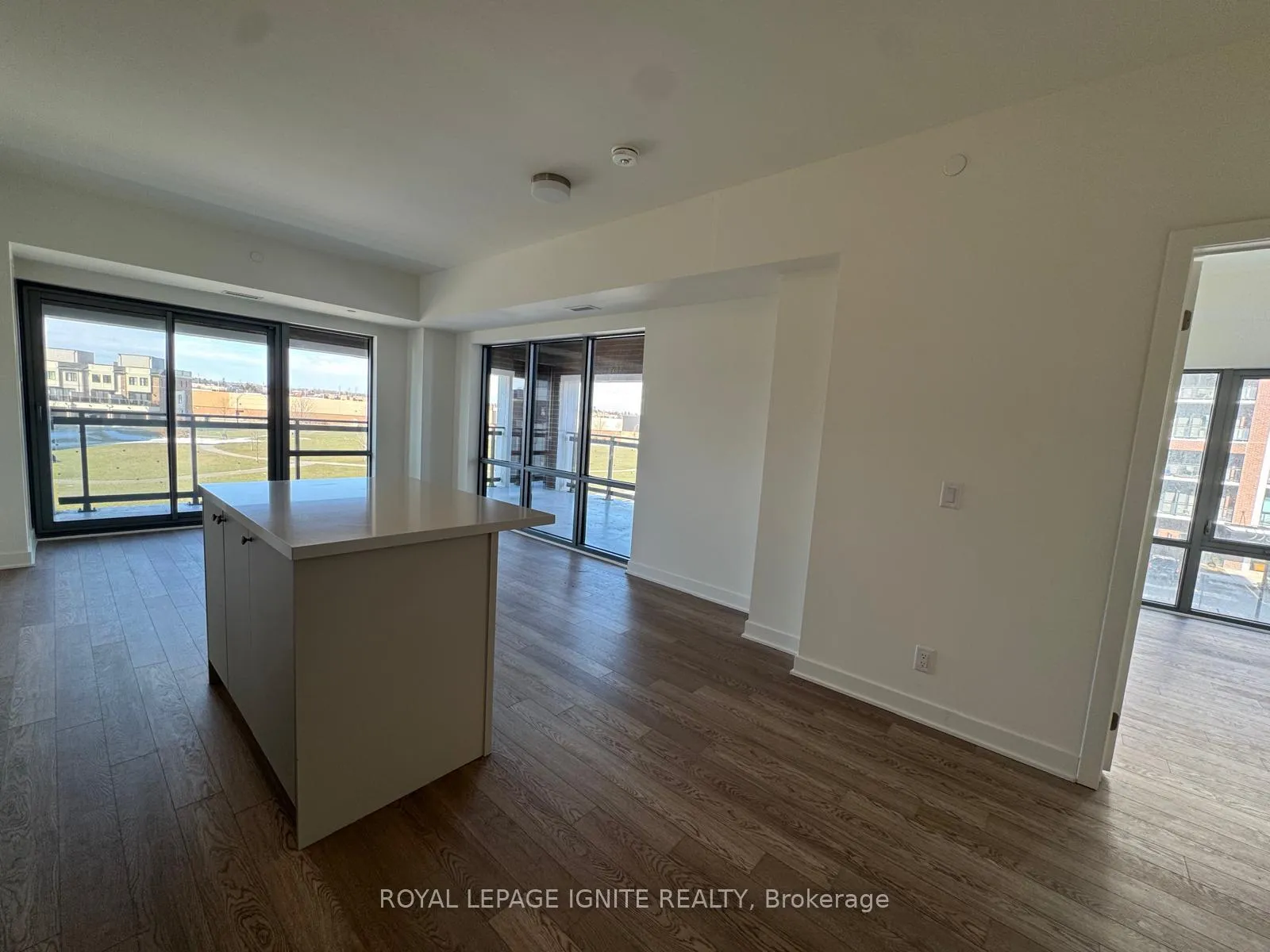 Photo 6 of Unit 307, 51 Clarington Boulevard, Clarington, Bowmanville — HOMEH