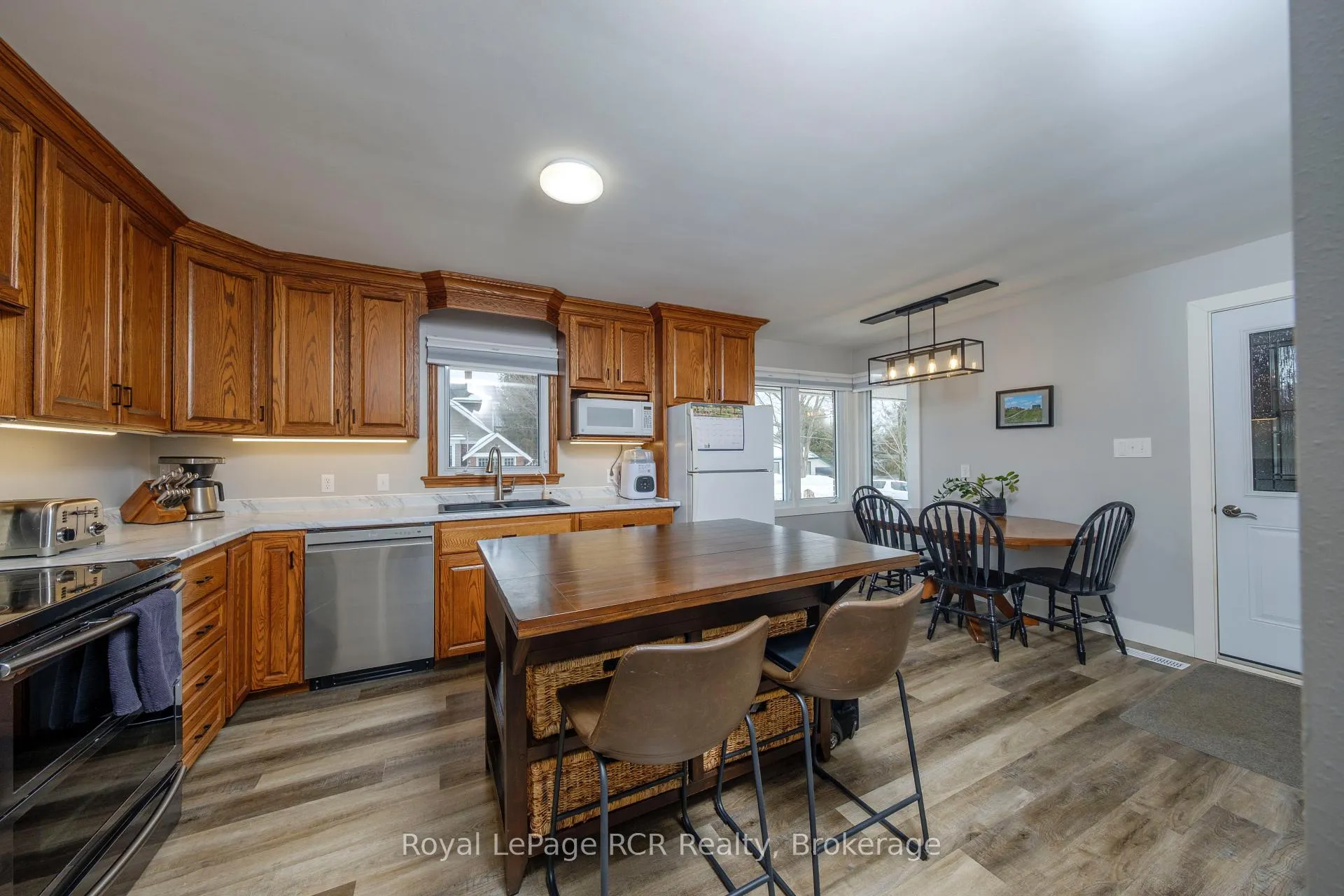 Photo 5 of 505 Wheeler Street, Huron-Kinloss, Lucknow — HOMEH