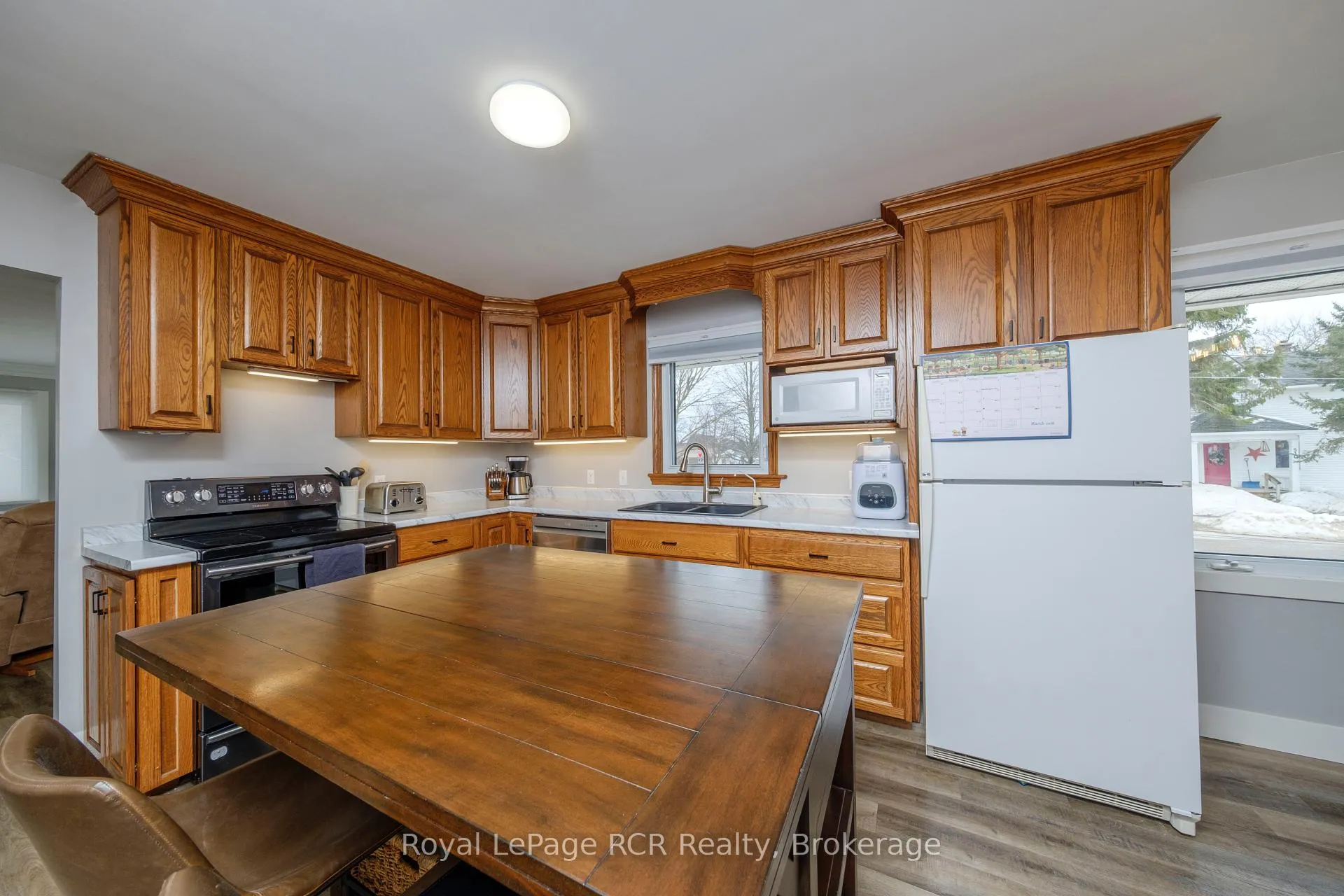 Photo 6 of 505 Wheeler Street, Huron-Kinloss, Lucknow — HOMEH
