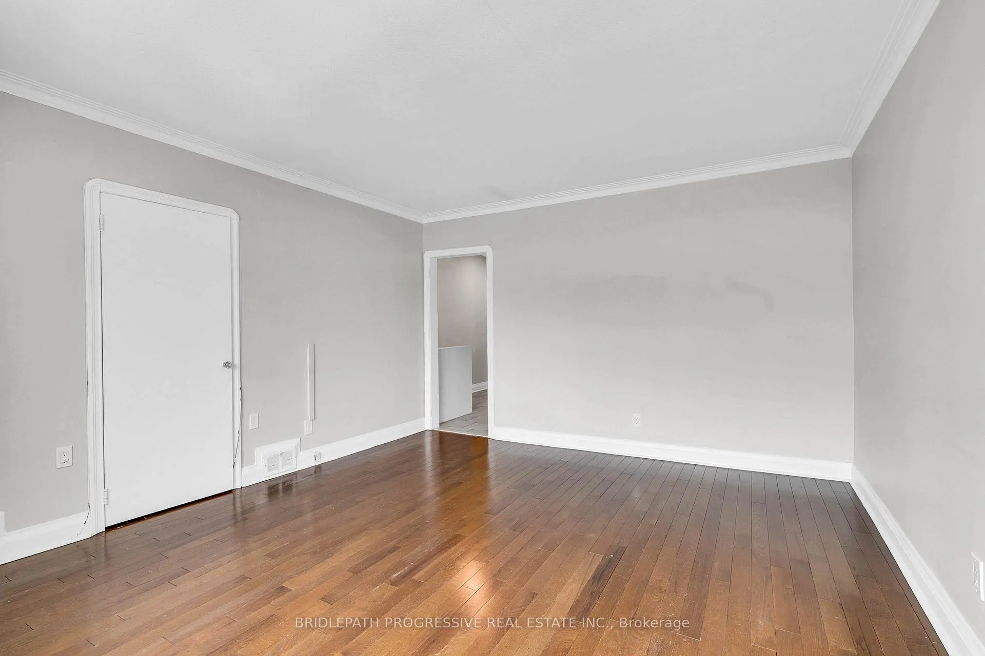 Photo 6 of Unit A, 1898 Avenue Road, Toronto, Bedford Park-Nortown — HOMEH