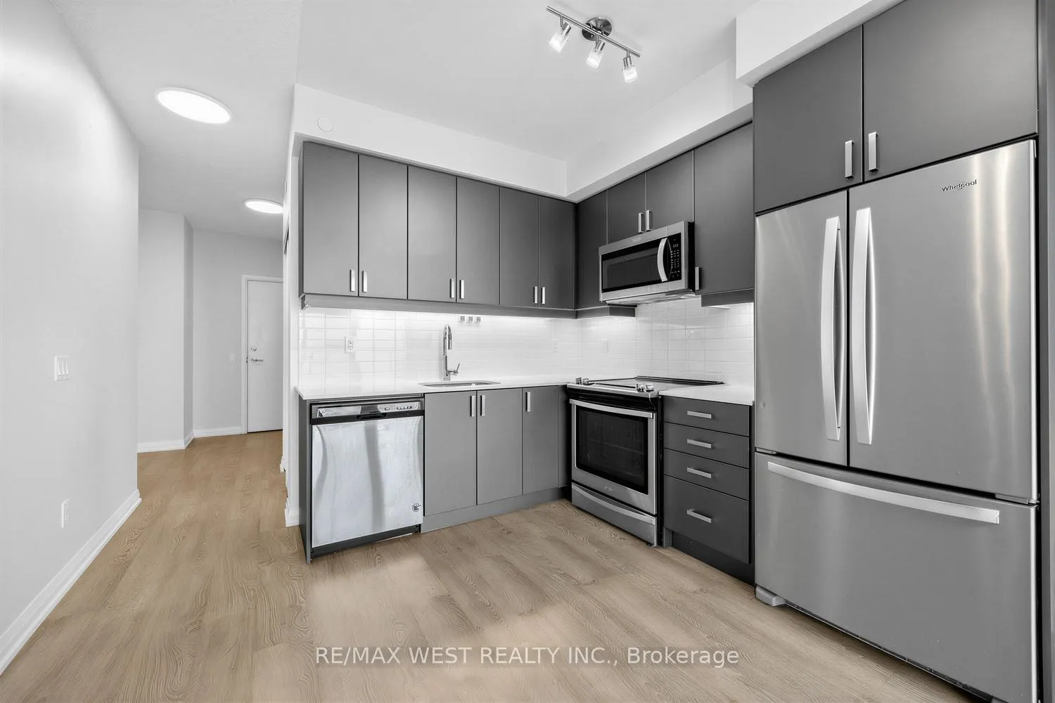 Photo 5 of Unit 1502, 7895 Jane Street, Vaughan, Concord — HOMEH