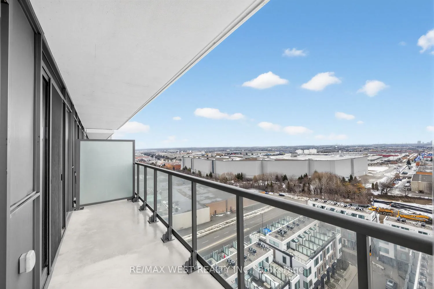 Photo 11 of Unit 1502, 7895 Jane Street, Vaughan, Concord — HOMEH