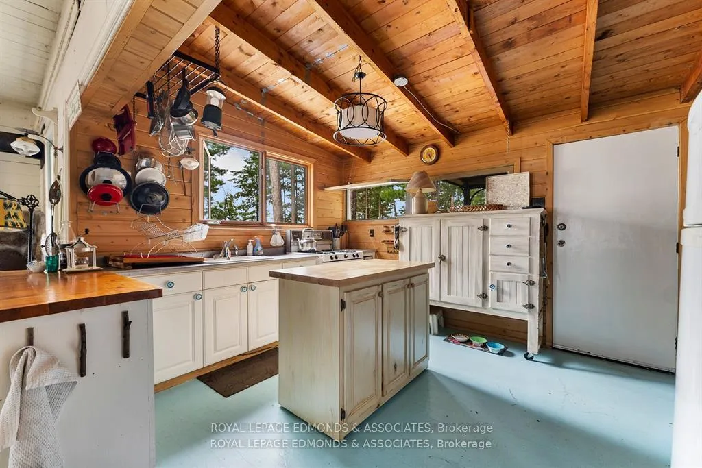 Photo 11 of Wabewawa Island, Petawawa — HOMEH