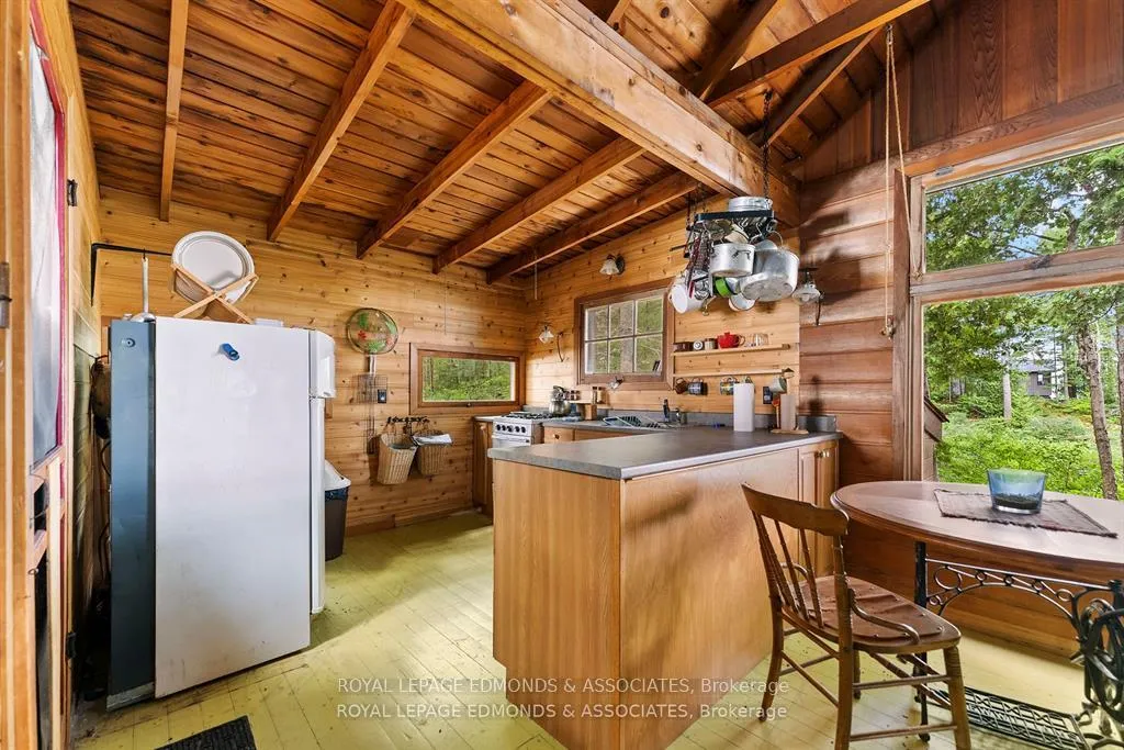 Photo 21 of Wabewawa Island, Petawawa — HOMEH
