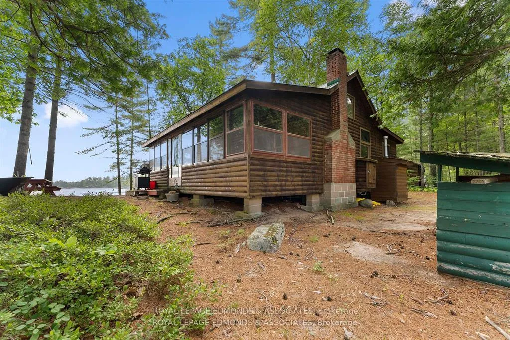 Photo 27 of Wabewawa Island, Petawawa — HOMEH