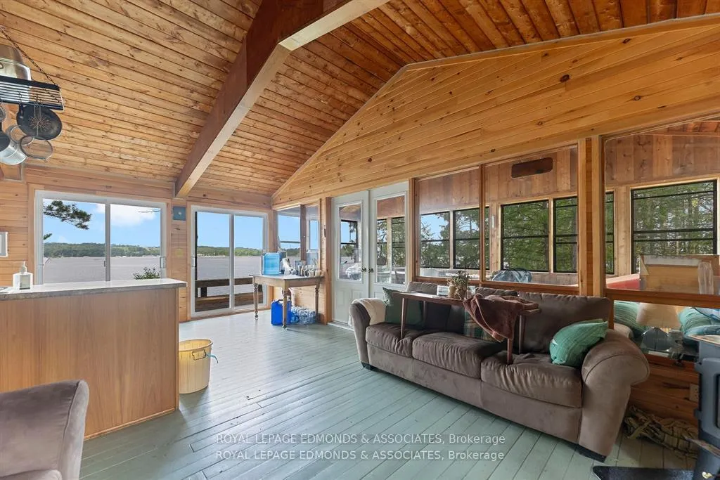 Photo 34 of Wabewawa Island, Petawawa — HOMEH