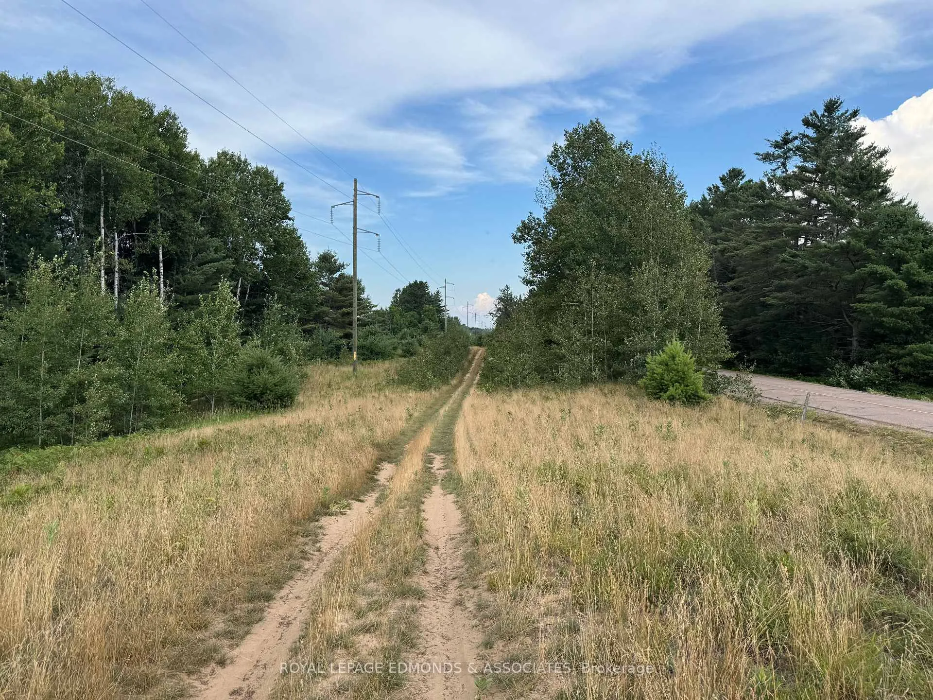 Photo 8 of Black Bay Road, Petawawa — HOMEH