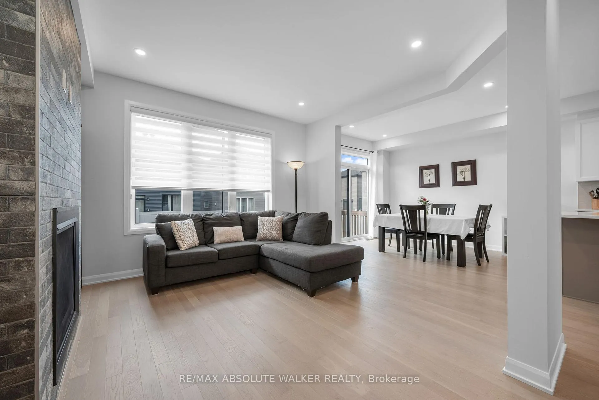Photo 4 of 21 Fossa Terrace N, Ottawa, Barrhaven - Half Moon Bay — HOMEH
