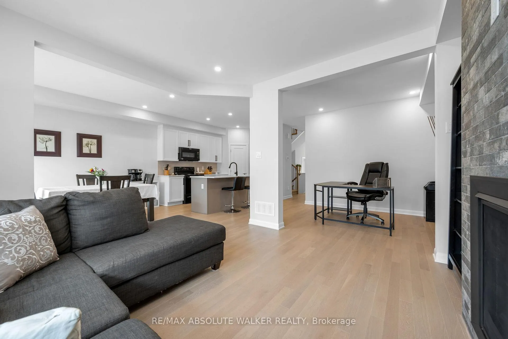 Photo 6 of 21 Fossa Terrace N, Ottawa, Barrhaven - Half Moon Bay — HOMEH