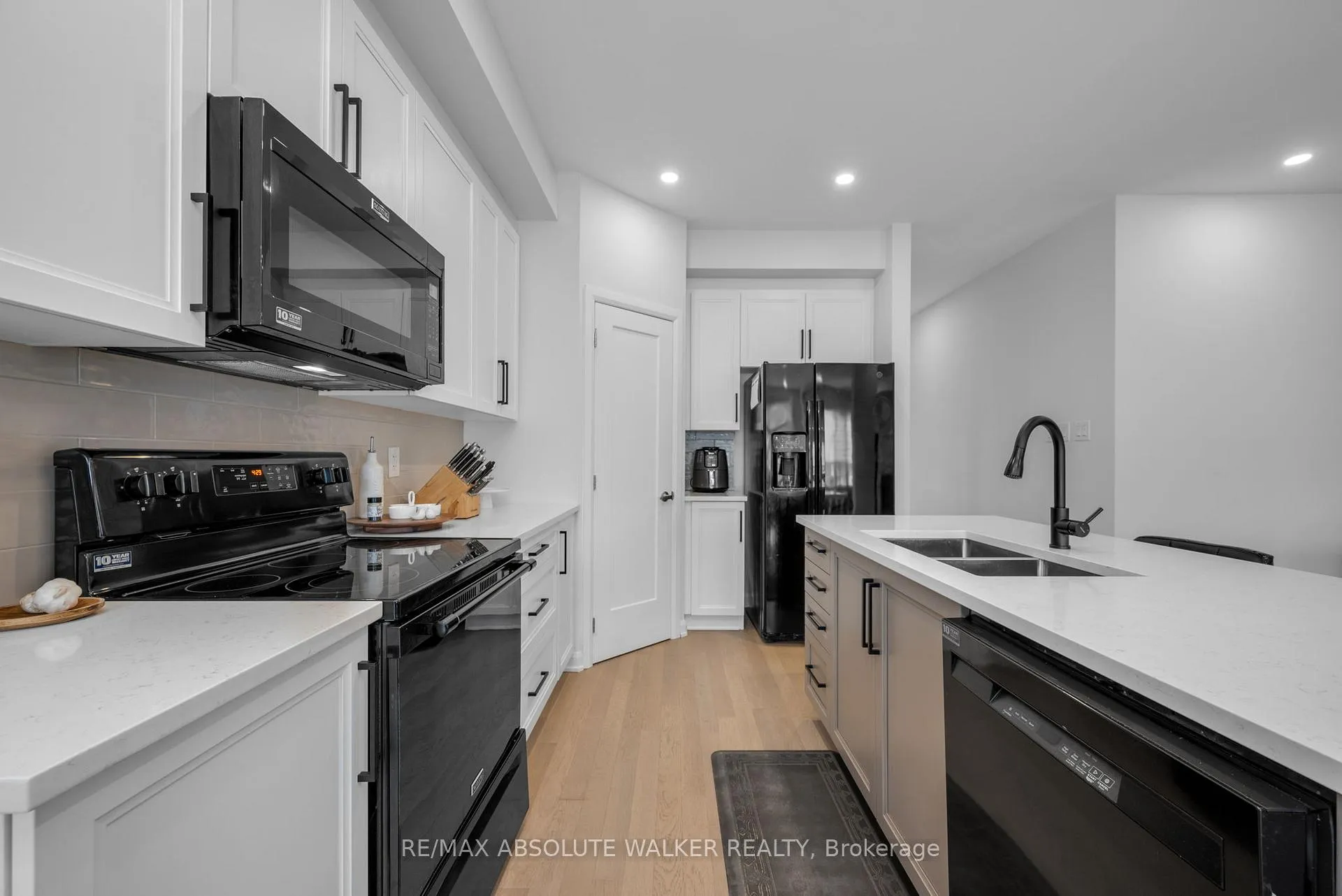 Photo 10 of 21 Fossa Terrace N, Ottawa, Barrhaven - Half Moon Bay — HOMEH