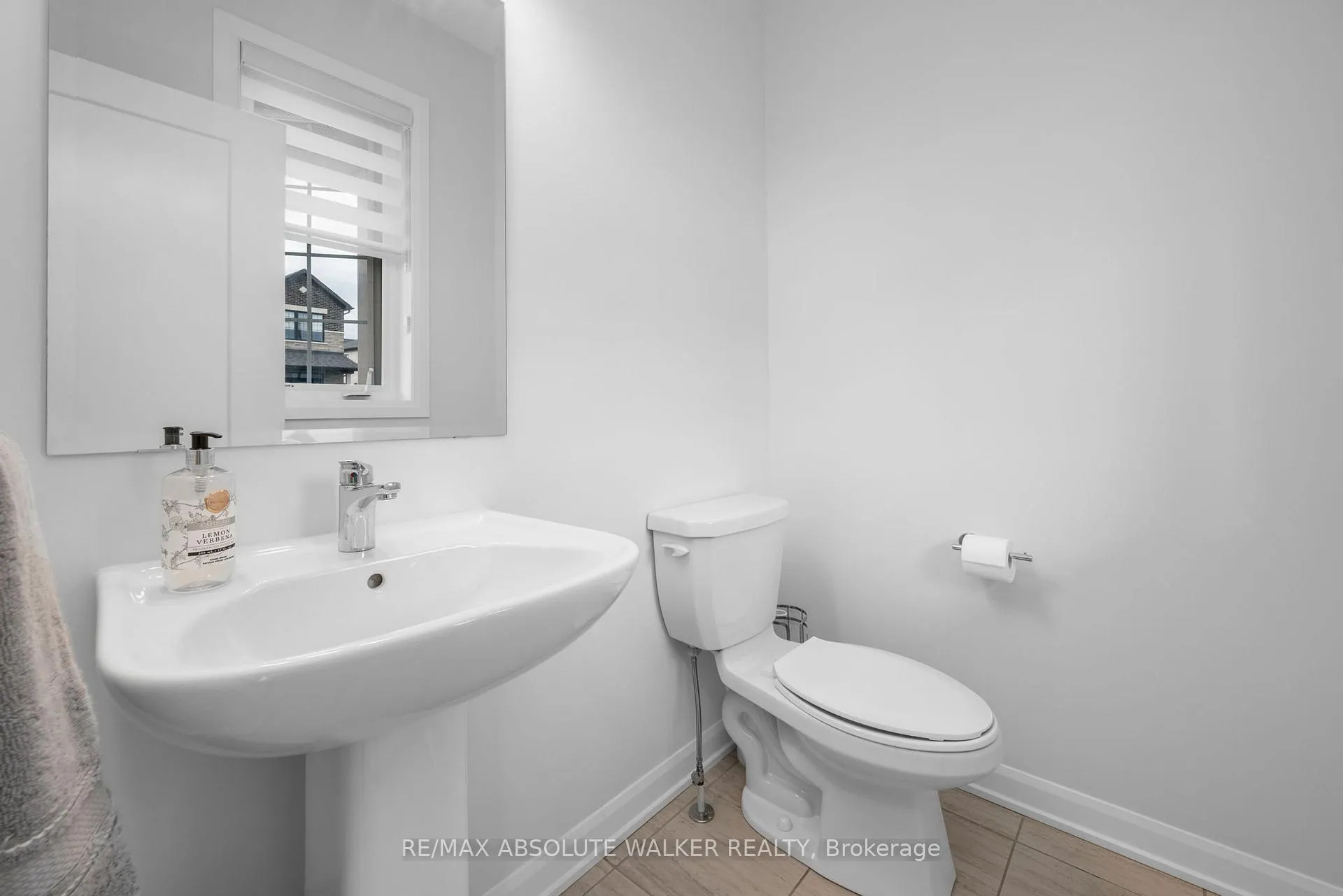 Photo 13 of 21 Fossa Terrace N, Ottawa, Barrhaven - Half Moon Bay — HOMEH