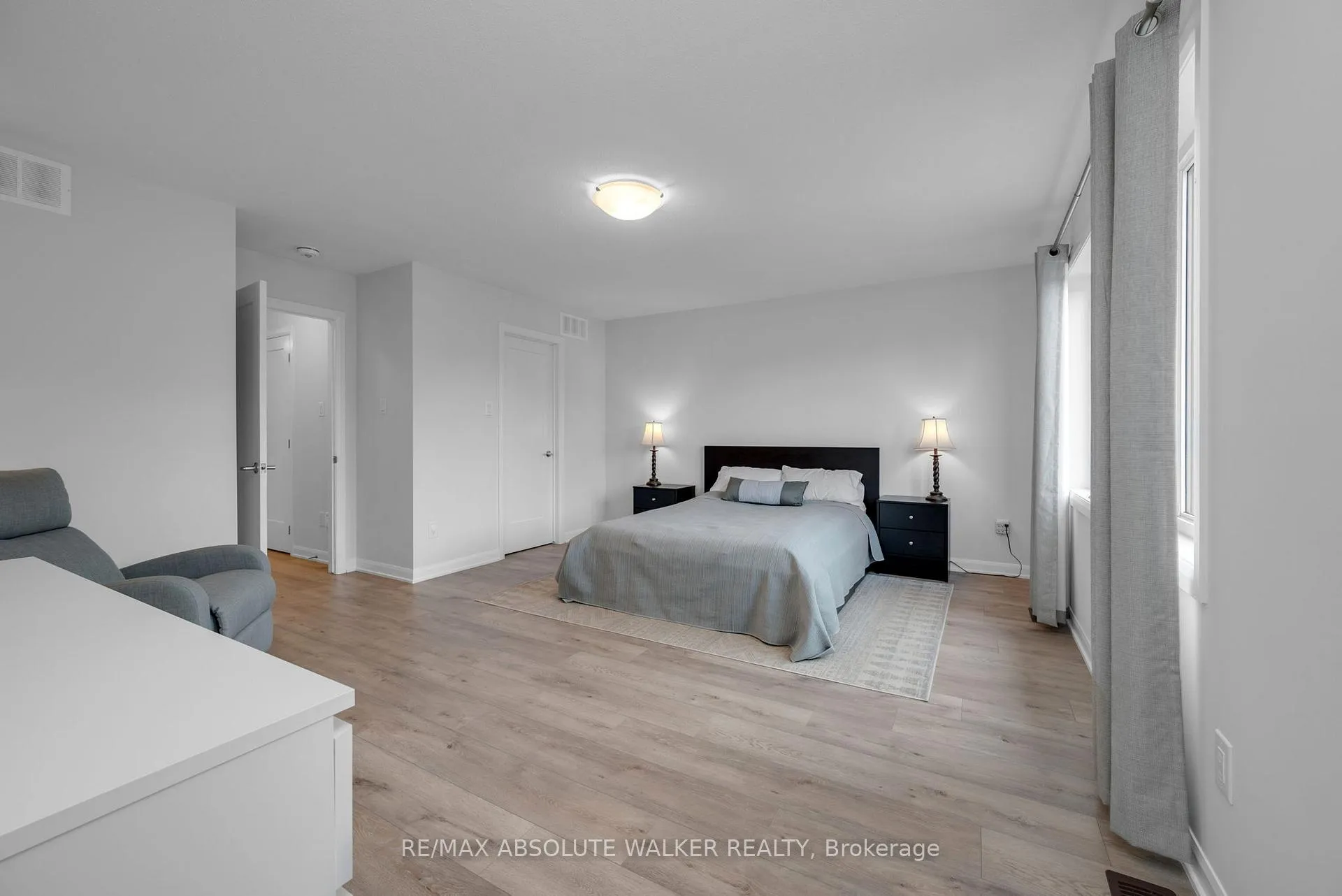 Photo 15 of 21 Fossa Terrace N, Ottawa, Barrhaven - Half Moon Bay — HOMEH