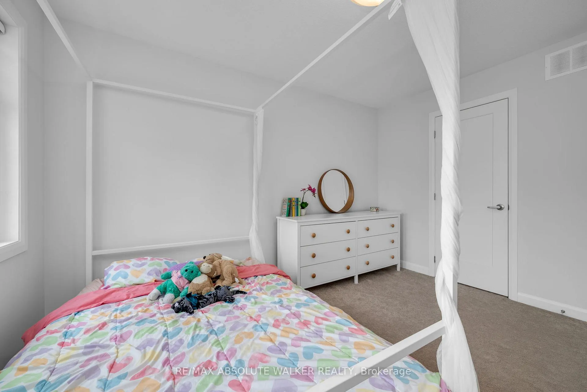 Photo 23 of 21 Fossa Terrace N, Ottawa, Barrhaven - Half Moon Bay — HOMEH