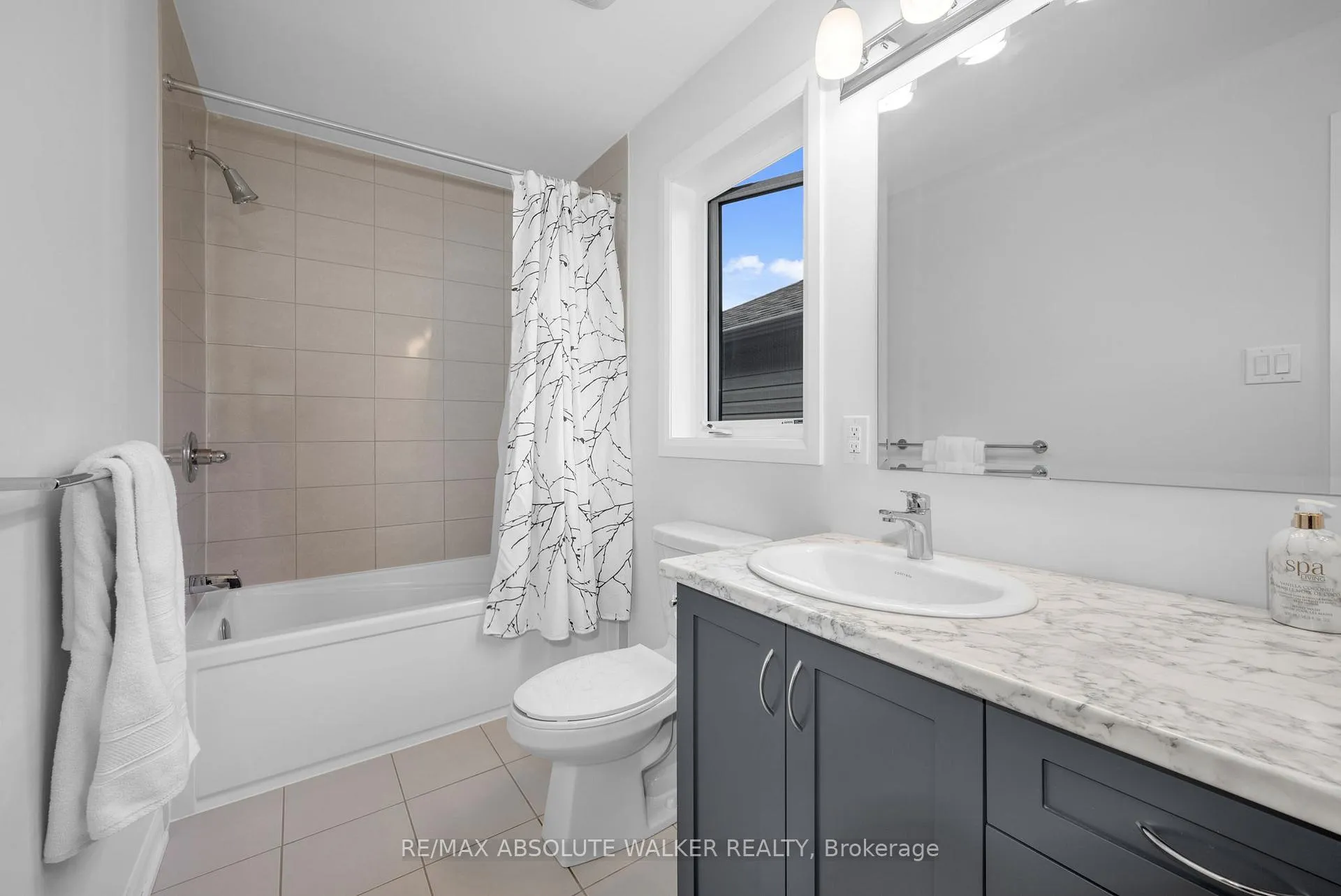 Photo 25 of 21 Fossa Terrace N, Ottawa, Barrhaven - Half Moon Bay — HOMEH