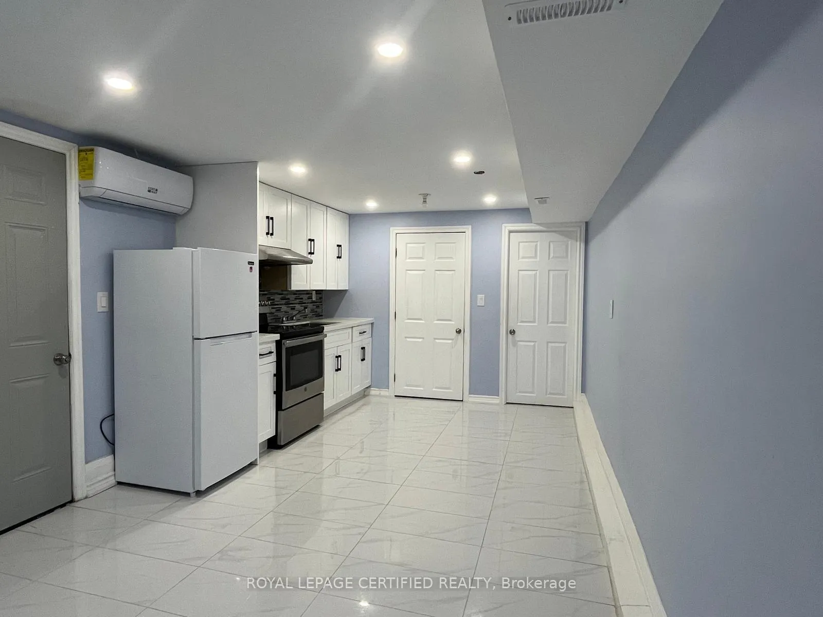 Front of Unit Studio, 818 Garth Street