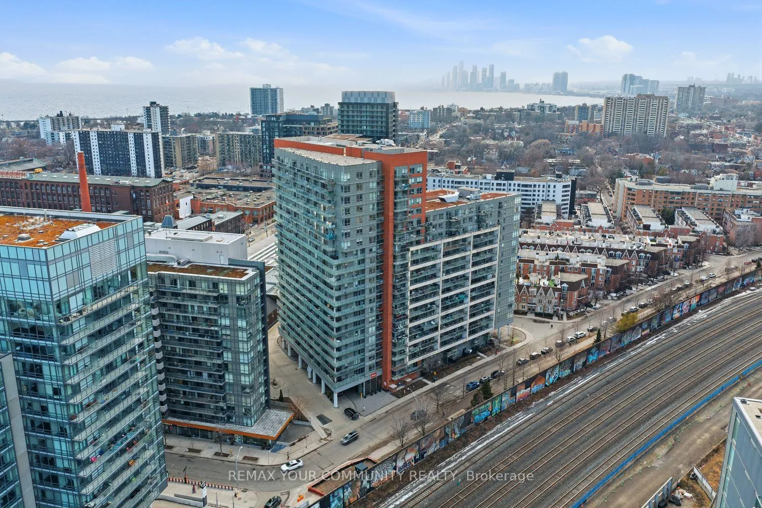 Photo 1 of Unit 1526, 38 Joe Shuster Way, Toronto, South Parkdale — HOMEH
