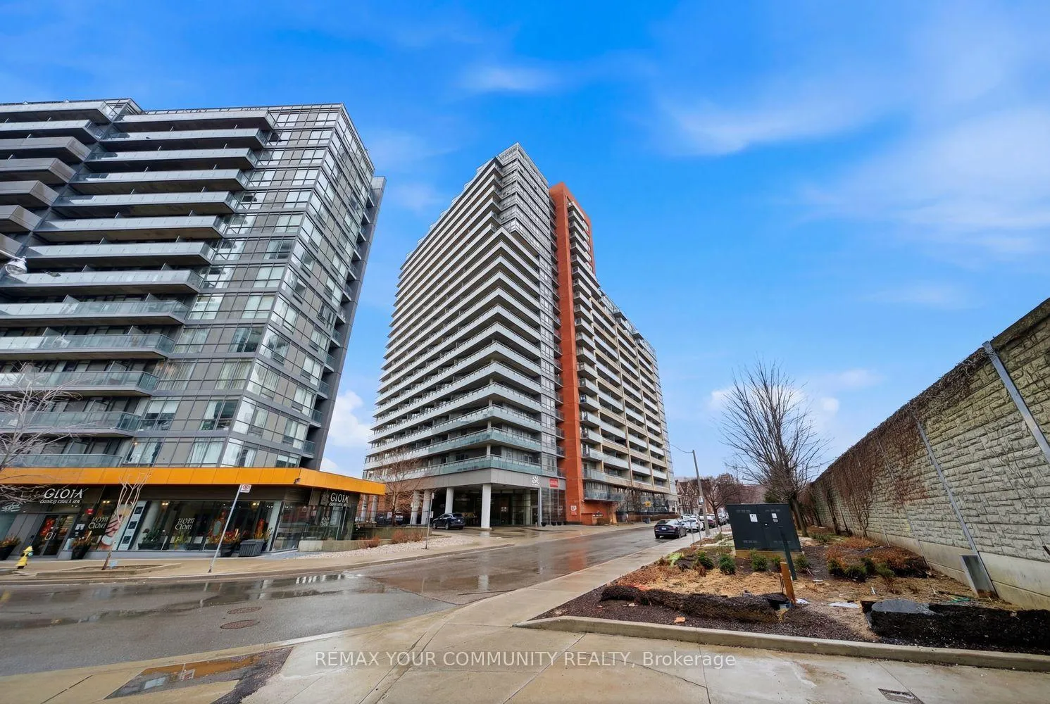 Photo 4 of Unit 1526, 38 Joe Shuster Way, Toronto, South Parkdale — HOMEH