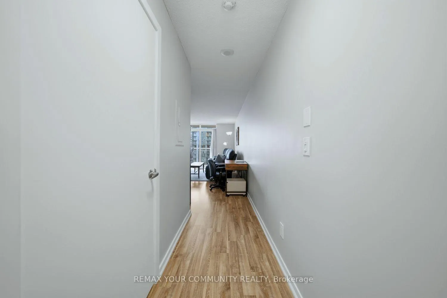 Photo 6 of Unit 1526, 38 Joe Shuster Way, Toronto, South Parkdale — HOMEH