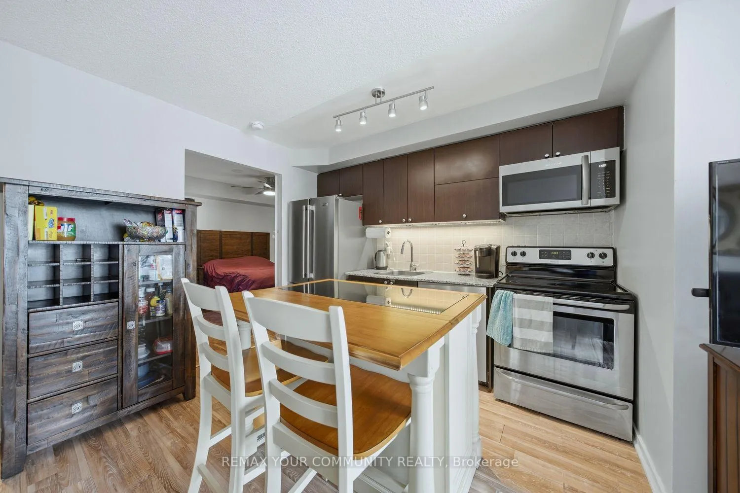 Photo 11 of Unit 1526, 38 Joe Shuster Way, Toronto, South Parkdale — HOMEH