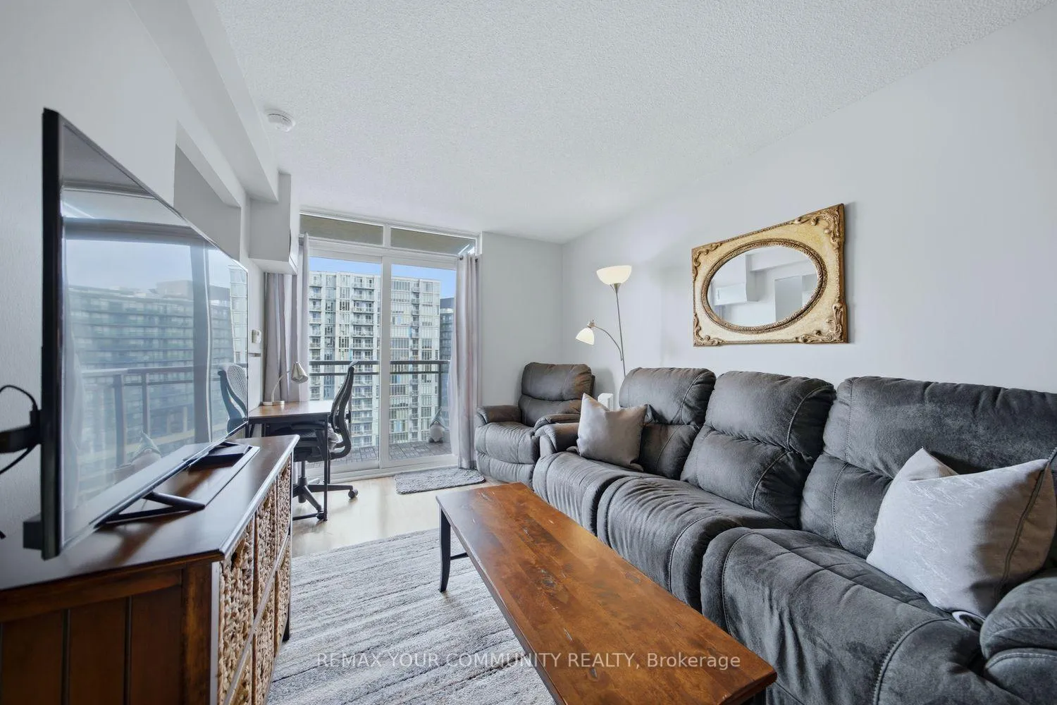 Photo 18 of Unit 1526, 38 Joe Shuster Way, Toronto, South Parkdale — HOMEH