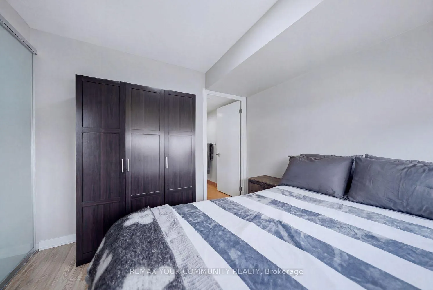 Photo 22 of Unit 1526, 38 Joe Shuster Way, Toronto, South Parkdale — HOMEH