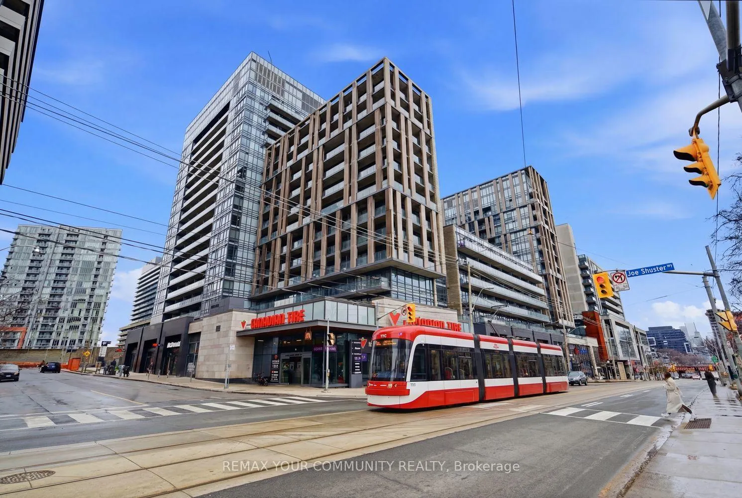 Photo 38 of Unit 1526, 38 Joe Shuster Way, Toronto, South Parkdale — HOMEH