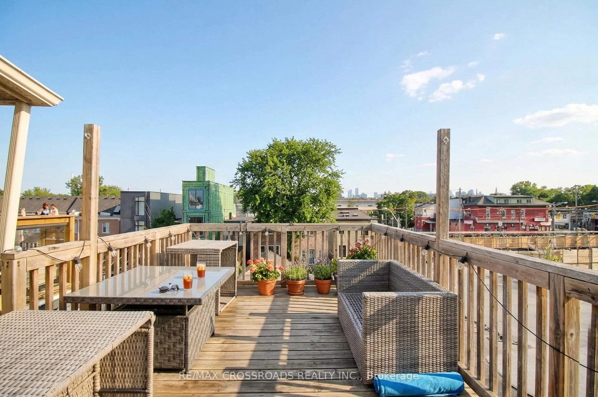 Photo 24 of 20 Brick Court, Toronto, Greenwood-Coxwell — HOMEH