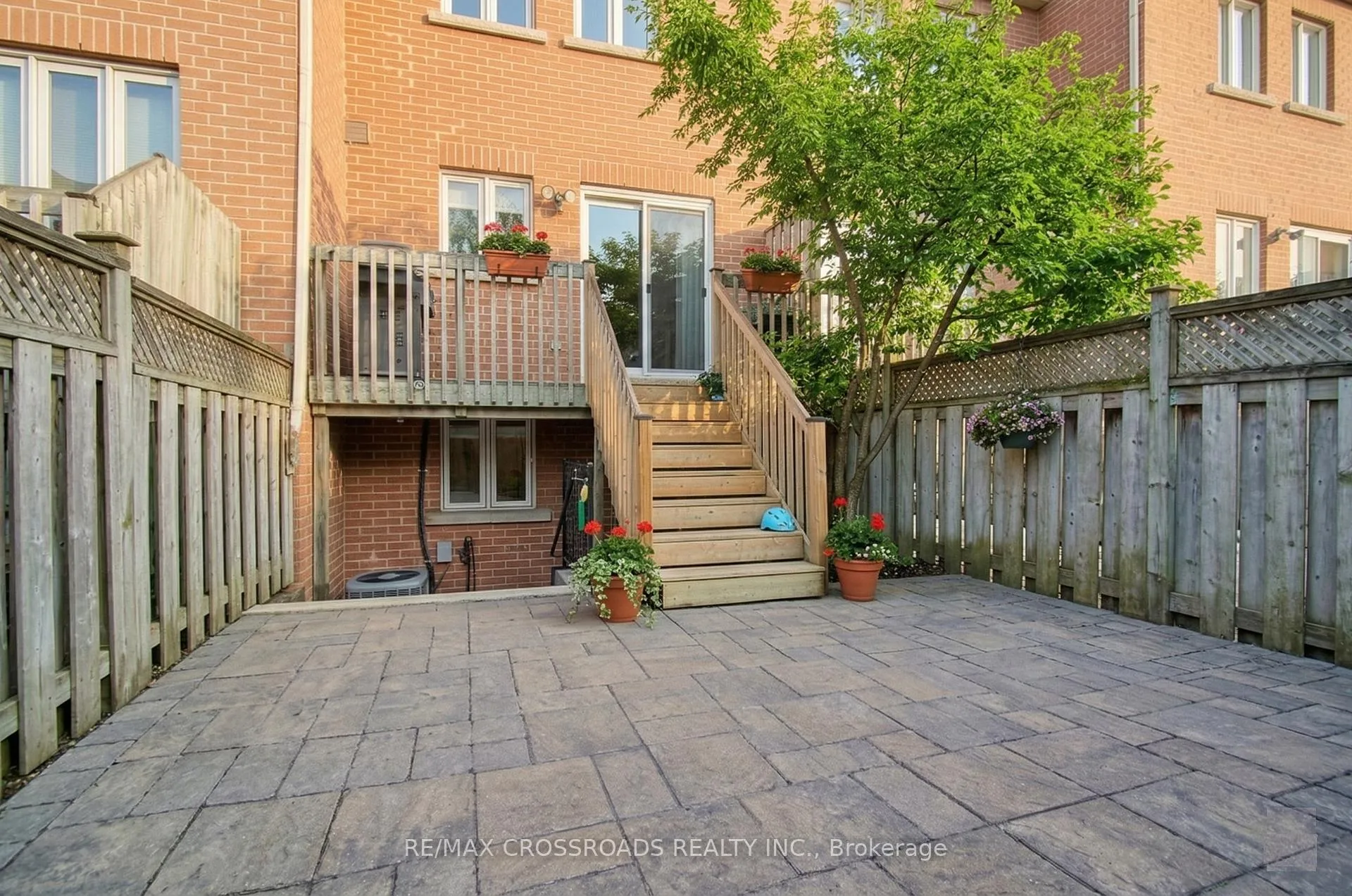Photo 29 of 20 Brick Court, Toronto, Greenwood-Coxwell — HOMEH