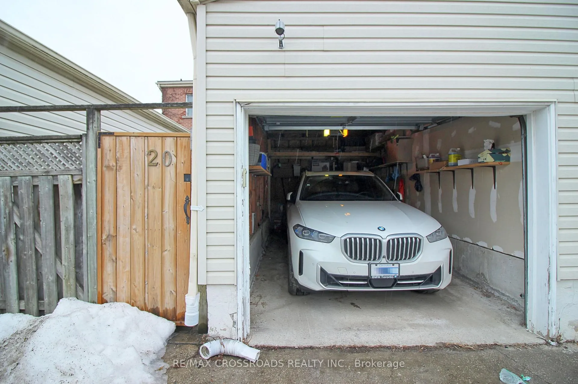 Photo 32 of 20 Brick Court, Toronto, Greenwood-Coxwell — HOMEH