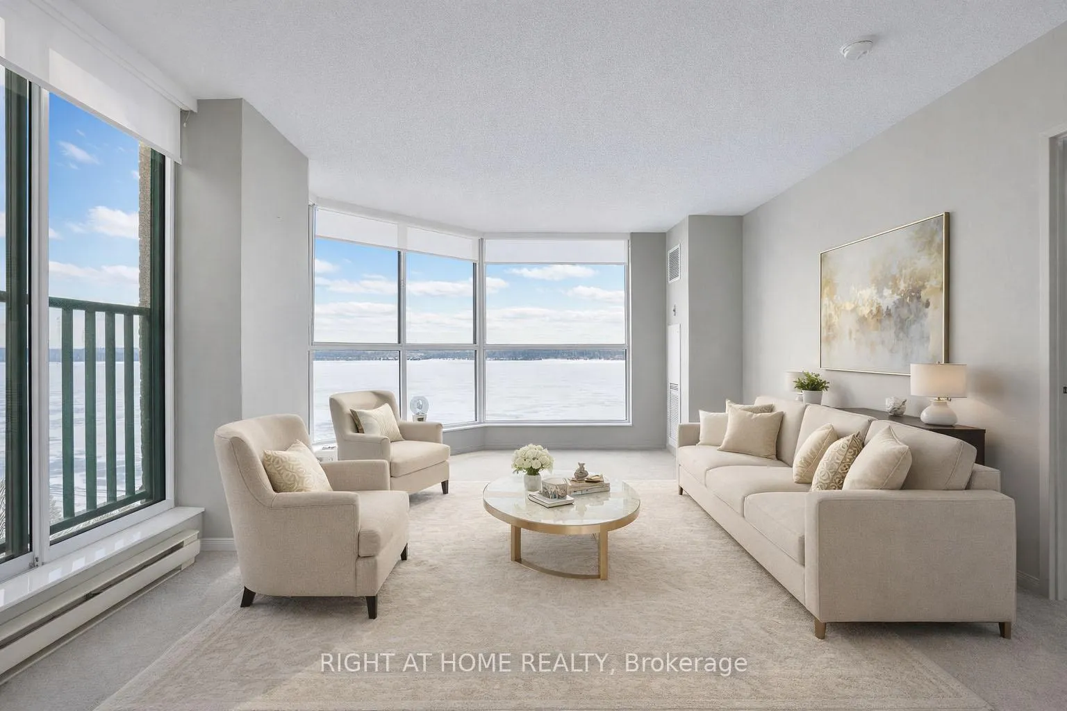 Photo 2 of Unit 807, 140 Dunlop Street E, Barrie, City Centre — HOMEH