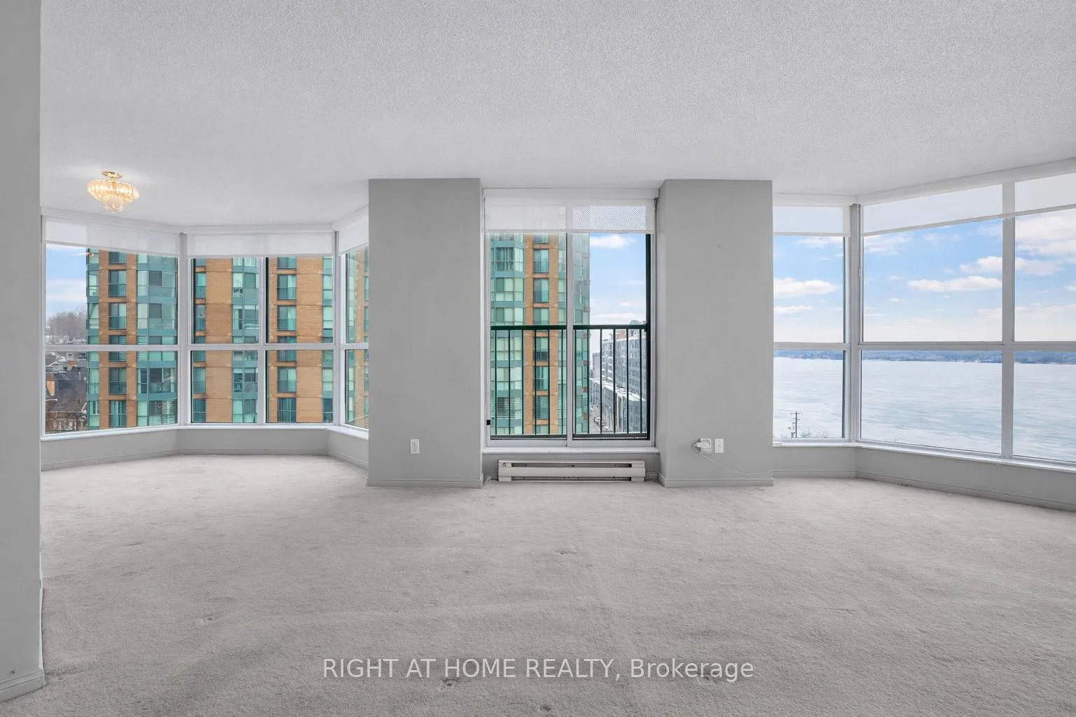 Photo 15 of Unit 807, 140 Dunlop Street E, Barrie, City Centre — HOMEH