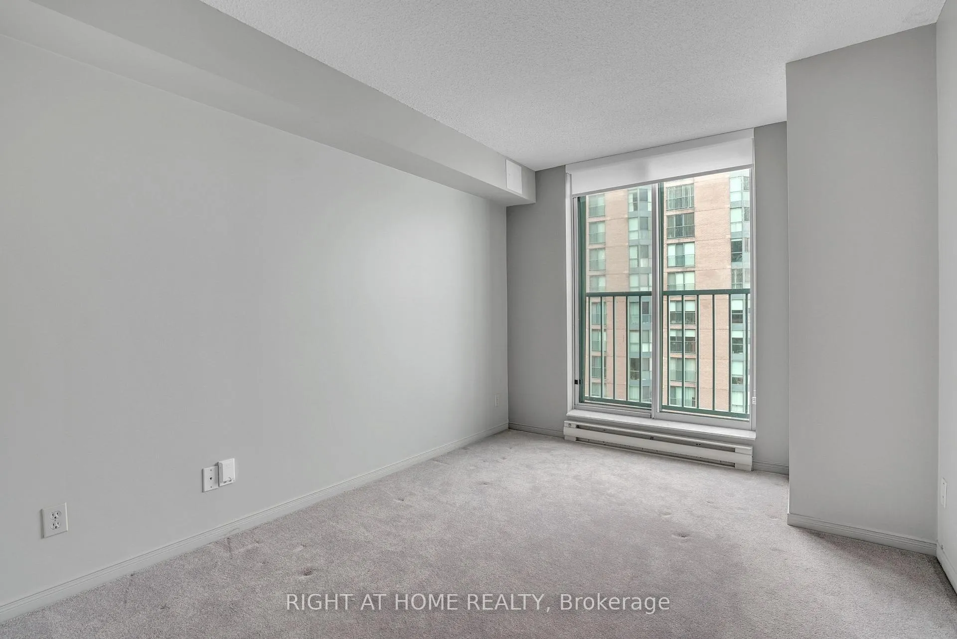 Photo 19 of Unit 807, 140 Dunlop Street E, Barrie, City Centre — HOMEH
