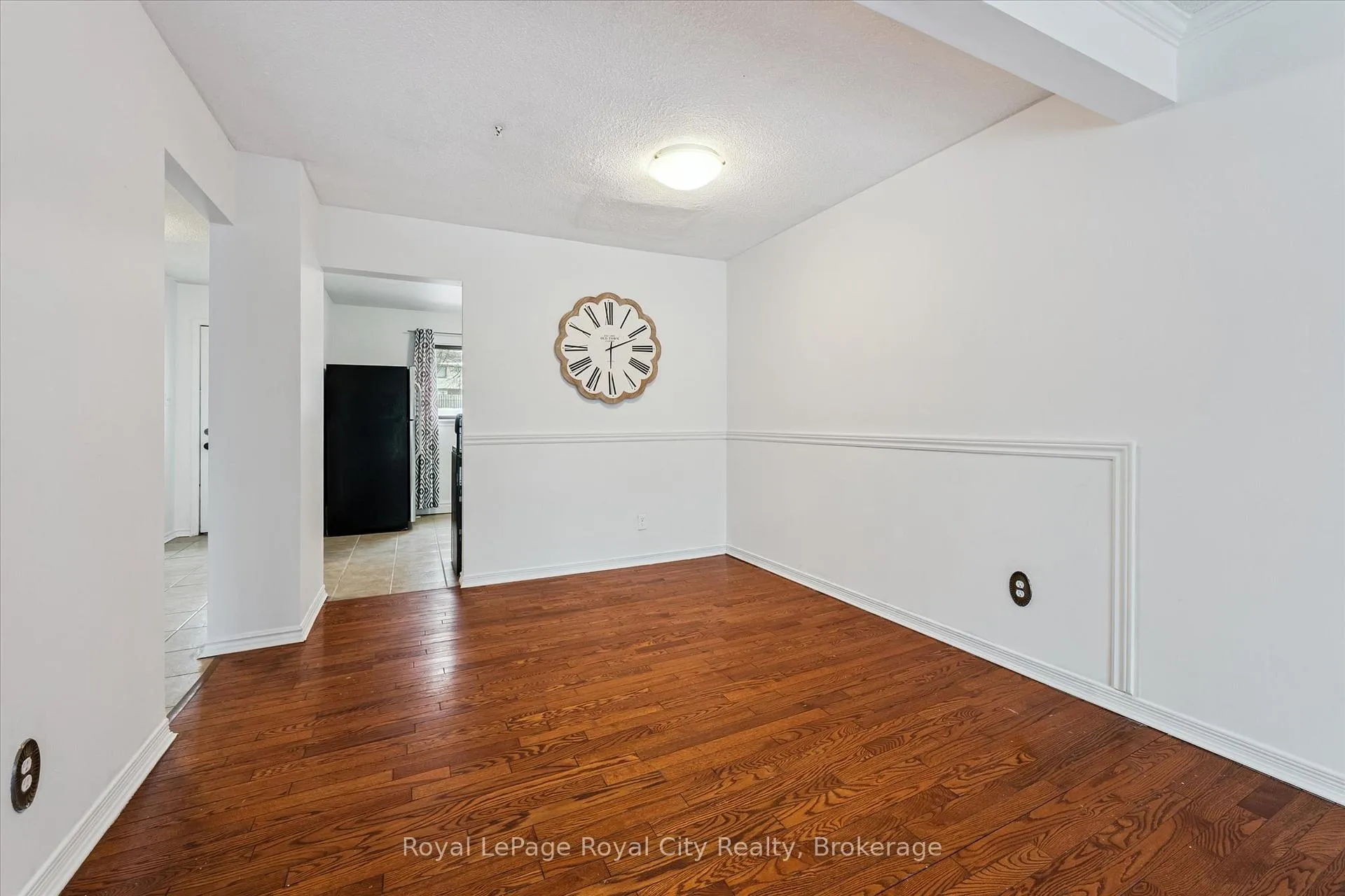 Photo 7 of Unit 21, 45 Marksam Road, Guelph, Willow West/Sugarbush/West Acres — HOMEH