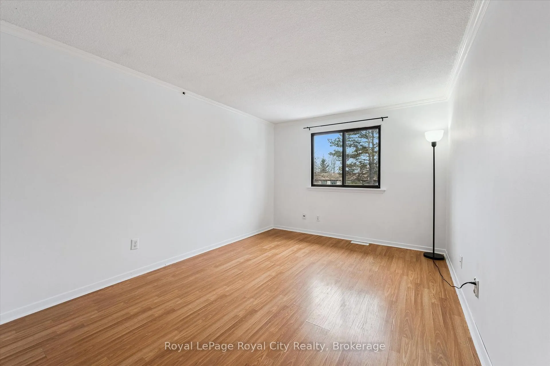 Photo 18 of Unit 21, 45 Marksam Road, Guelph, Willow West/Sugarbush/West Acres — HOMEH