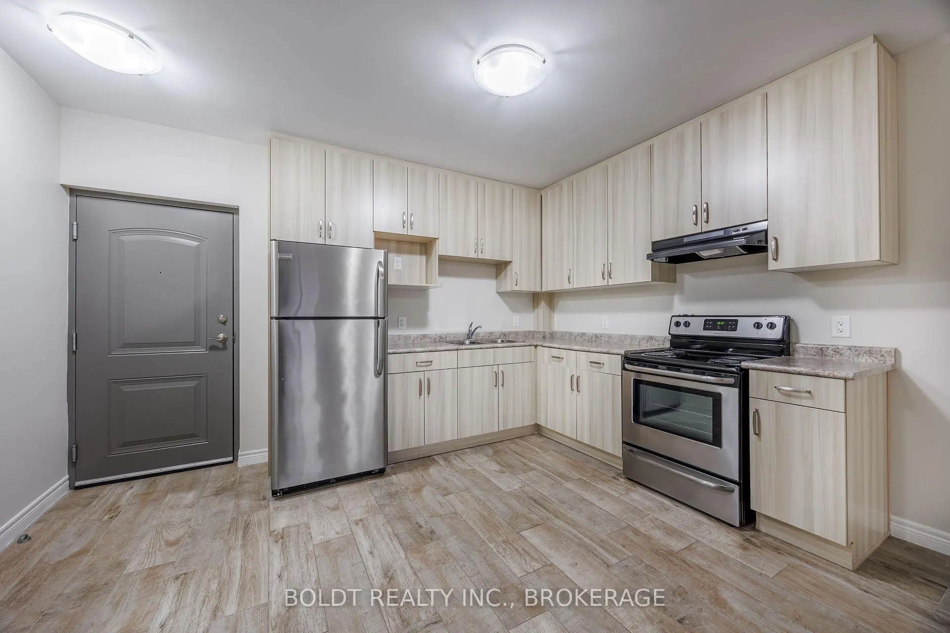 Photo 4 of Unit 304, 5837 Dunn Street, Niagara Falls, Dorchester — HOMEH