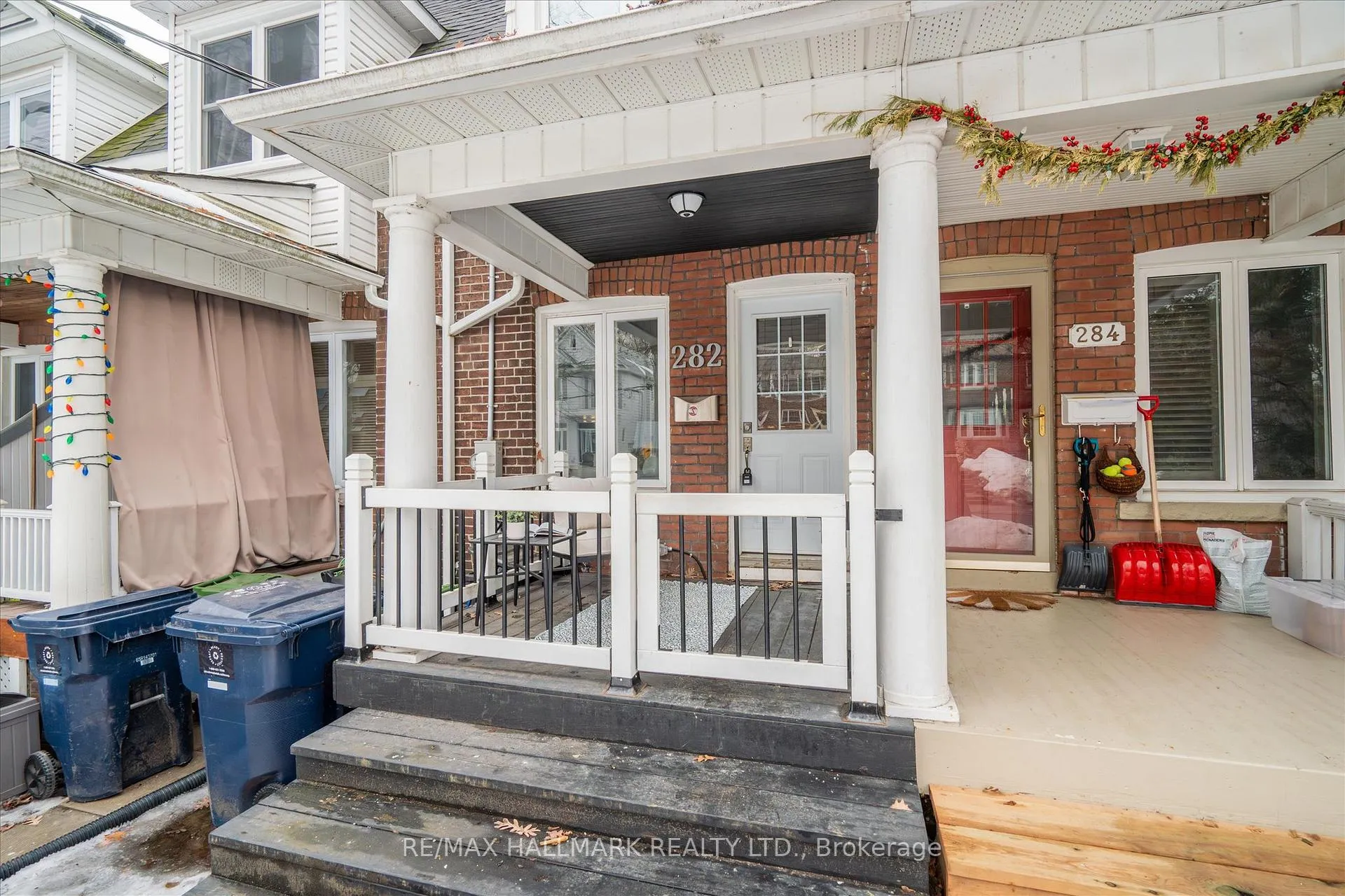 Photo 4 of 282 Lee Avenue, Toronto, The Beaches — HOMEH