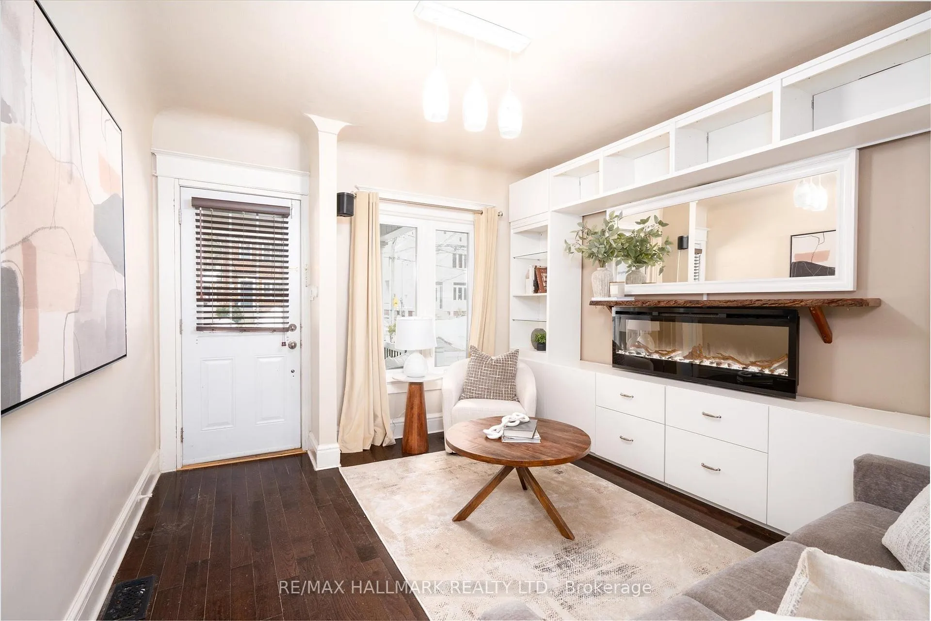 Photo 7 of 282 Lee Avenue, Toronto, The Beaches — HOMEH