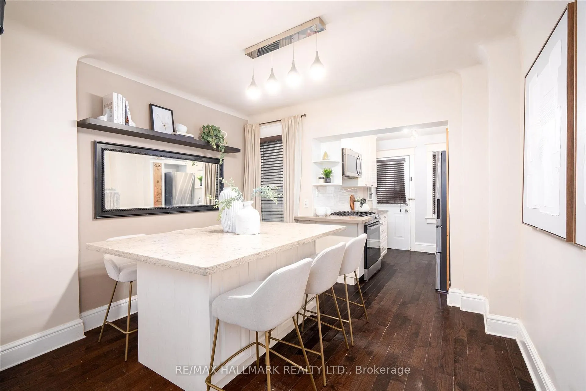 Photo 9 of 282 Lee Avenue, Toronto, The Beaches — HOMEH